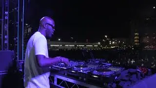 Watch Black Coffee pay tribute to Kobe Bryant at a live performance on set.