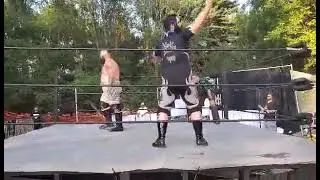 Fan Cam Clips: Corey Kerr vs. Justin Dream