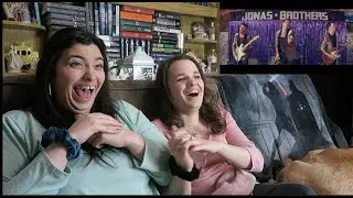 THE JONAS BROTHERS- WHAT A MAN GOTTA DO FAN REACTION