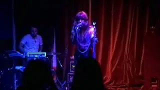 Ella Vos - White Noise 6/7/17 Live at Space Bar - San Diego, CA