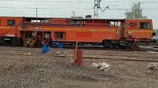 Framafer 108-275 FRB Podbijarka uniwersalna - Stacja Poznań Główny - Colas Rail