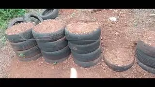 Muro de contenci&oacute;n con cauchos. Terrazas para nivelaci&oacute;n de terreno.