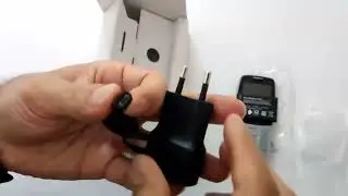 Nokia 210 unboxing and phone box review