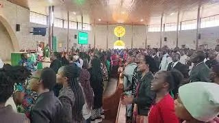 Utukufu Juu kwa Mungu na Amani Duniani song at Christ the King Cathedral Catholic Church Nakuru