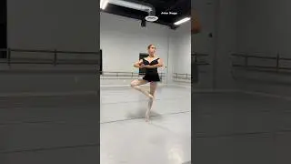 Idk what&rsquo;s going on in this video 😂🫶 #ballet #turns #pirouette #ballerina #shorts