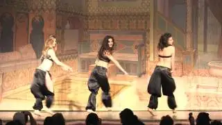 Nathalie Tedrick, Avery Lamar & Rebecca Vasile at Tribal Fest 14