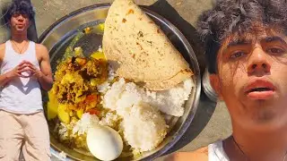 SIMPLE HOME MADE MEAL EGGS RICE ROTI MILK 😀