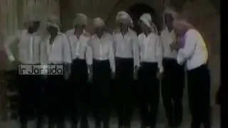 فرقة الرمثا للفنون الشعبية عام 1975 بقيادة نايل البشابشة