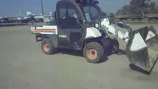 1853- Bobcat 5600 Tool Cat Utility Vehicle