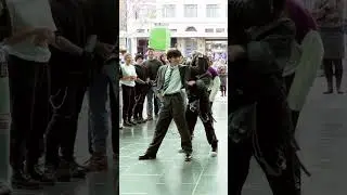 🇦🇺Kpop in Public - Seulgi & Irene Naughty!