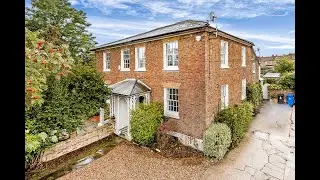 To Let - 2 Double Bedroom Apartment in Character Property - Old Windsor - &pound;1750 pcm