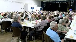 Villarrubia de los Ojos celebra el Día del Mayor con una merienda, actuaciones musicales y baile