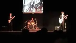 METALLICA-Nothing else matters at talent show (cover)