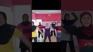 #aerobictermantul #kelasaerobicpemula #senam #senamaerobik #olahraga #aerobic #senamsehat #zumba