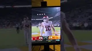 Live reaction to the end of a weird Oklahoma vs Tennessee contest 