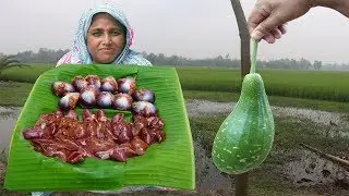YOU'VE NEVER SEEN BEFORE! Lau Er Chamra Diye Haser Gila Kolija Vuna Recipe   RAINY DAY LUNCH ROUTINE