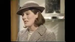 Dave Allen Glove Puppet Sketch (1985)