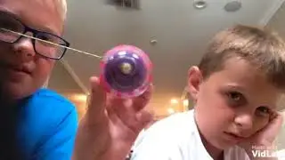 Yo yo ball tricks