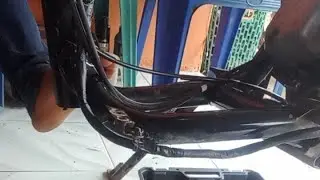 RESTORASI Mio GT/J bersihkan rangka, rapikan kabel bodi