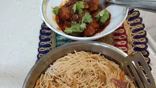 Noodles pan fried nd paneer balls manchuriyan