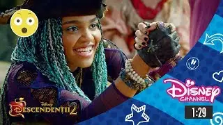 Descendenții 2: O privire pe furiș | Uma Vs Mal