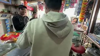 पूरा दिन दुकान पर होगया इसे बोलते है मेहनत।