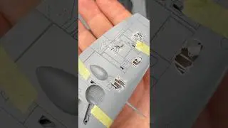 How to make damage effect on Supermarine Spitfire Mk.Vb scale model Diorama