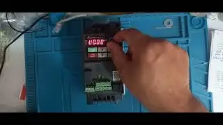 Delta VFD-EL W S&uuml;r&uuml;c&uuml;de Motor Devir (RPM) G&ouml;stergesi Nasıl Aktif Edilir?