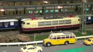 Neue Roco BR 103 225 und 103 113 bei Ihrer ersten Anlagen fahrt
