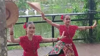 Tarian dari Kalimantan