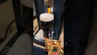 Guinness Irish stout Nitro or Theakston Old Peculier Perfect draft #shorts #beer #drink #food