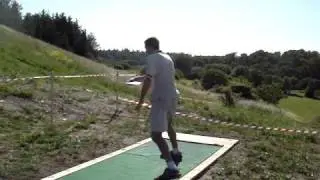 Disc-Golf Loic Dumont Drive SDGO.MPG