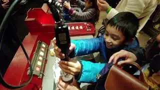 DROID DEPOT SA LOOB NG DISNEY HOLLYWOOD