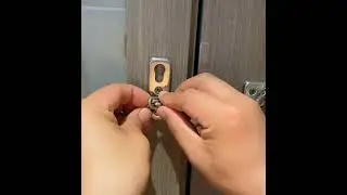 How to Avoid Opening a Chain Lock from the Outside
