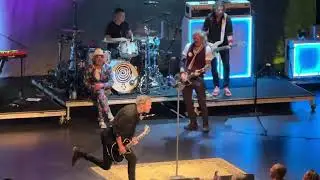 10.09.2025 - Collective Soul - Shine (w/ Extended Intro) @ Mahaffey Theater, St. Petersburg, FL