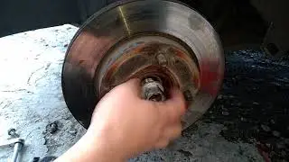 Cómo cambiar la maza balero delantera del Nissan Tiida |Parte 1
