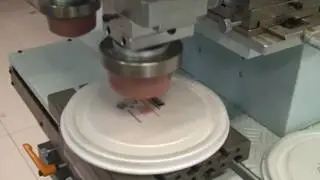 tampografia em embalagens descart&aacute;veis
