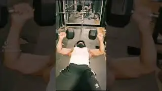 Flat Dumbble Press! #chestworkout #flat #dumbbell #press #middle #focus