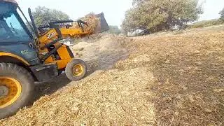Видео работы экскаватора JCB 3dx по уборке территории в Махадев Гхат || Видео работы экскаватора ...
