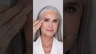 Улучшенный гламур ✨ Подробности о продукте смотрите в полном видео. #hindash #makeuptutorial #makeup