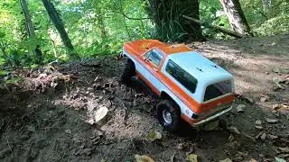 Traxxas trx4 chevrolet blazer 1/10/axial wraith 1/10