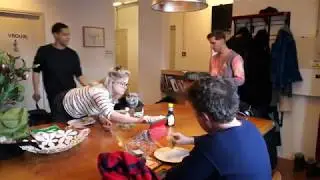 Mini documentaire over &lsquo;the making of&rsquo; Drie &ndash; Maas theater en dans / BonteHond