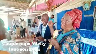 Un cantique de remerciement ( couple papa Micky )