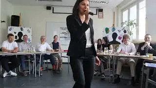 Debata Oksfordzka - Telefony komórkowe to największa przeszkoda w edukacji
