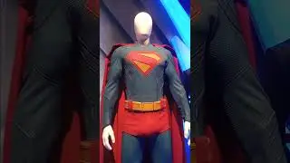 Warner Bros. Studio Tour Hollywood - Superman (2025) Screen Worn Costume #shorts