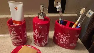 Christmas Bathroom Accessories Set | 4-Piece Ceramic Bathroom Accessory Set | Christmas Decor