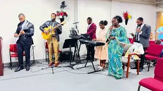 PRAISING SONGS 