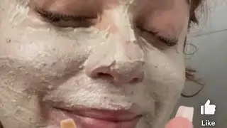 Trying out the face mask from @LUSH subscription box 🧖🏼&zwj;♀️ #lush #skincare