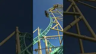 Этот аттракцион не для высоких. Время потусоваться в Knotts Berry Farm #knottsscaryfarm @knottsbe...
