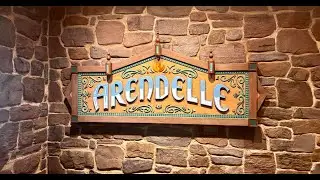 Arendelle Frozen Dining Adventure - Disney Wish: Epic Show & Character Fun! ❄️🍽️ (Cruise Highlights)